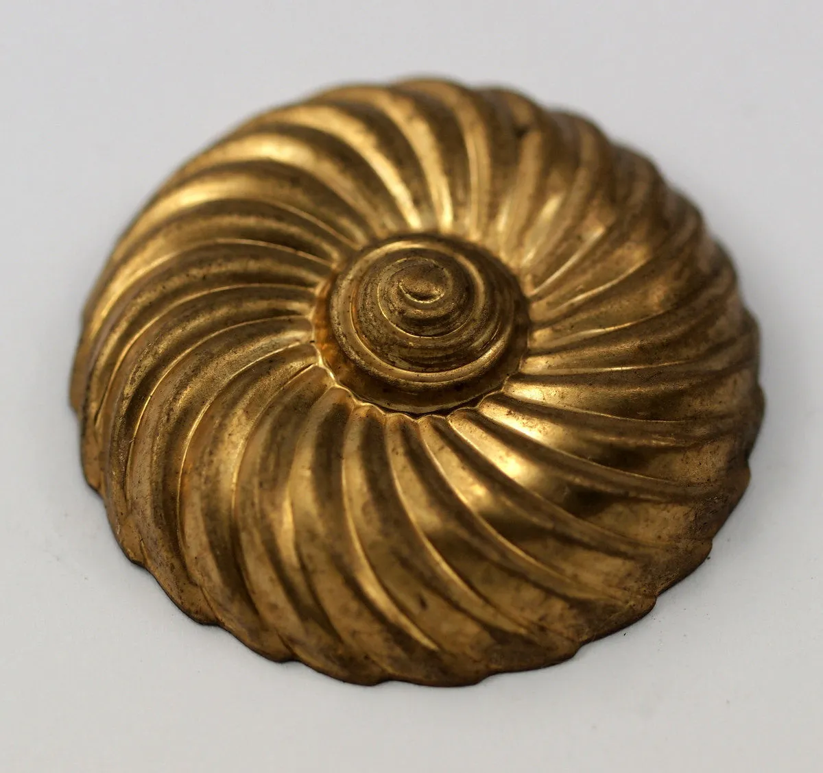 1 Vintage Spiral Raw Brass Cabochon 37 Mm