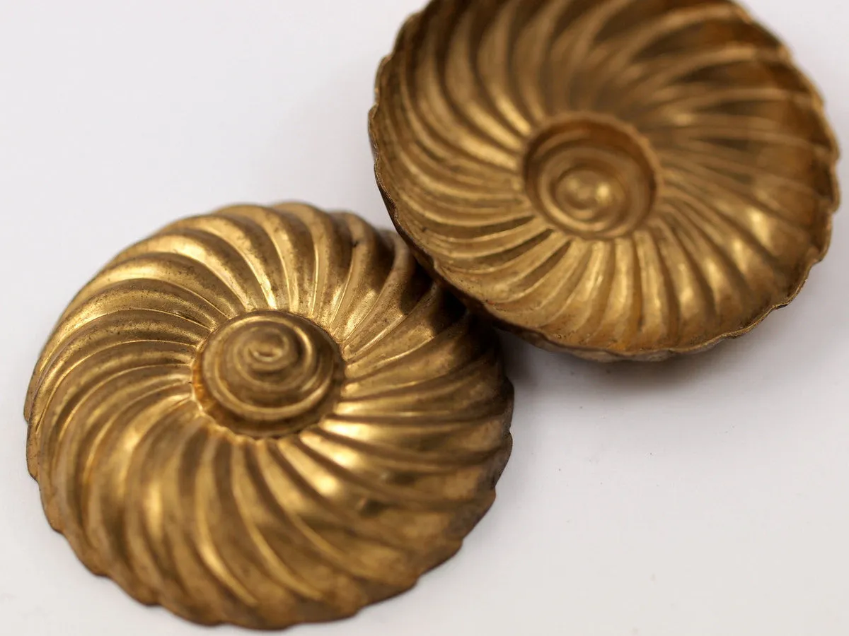 1 Vintage Spiral Raw Brass Cabochon 37 Mm