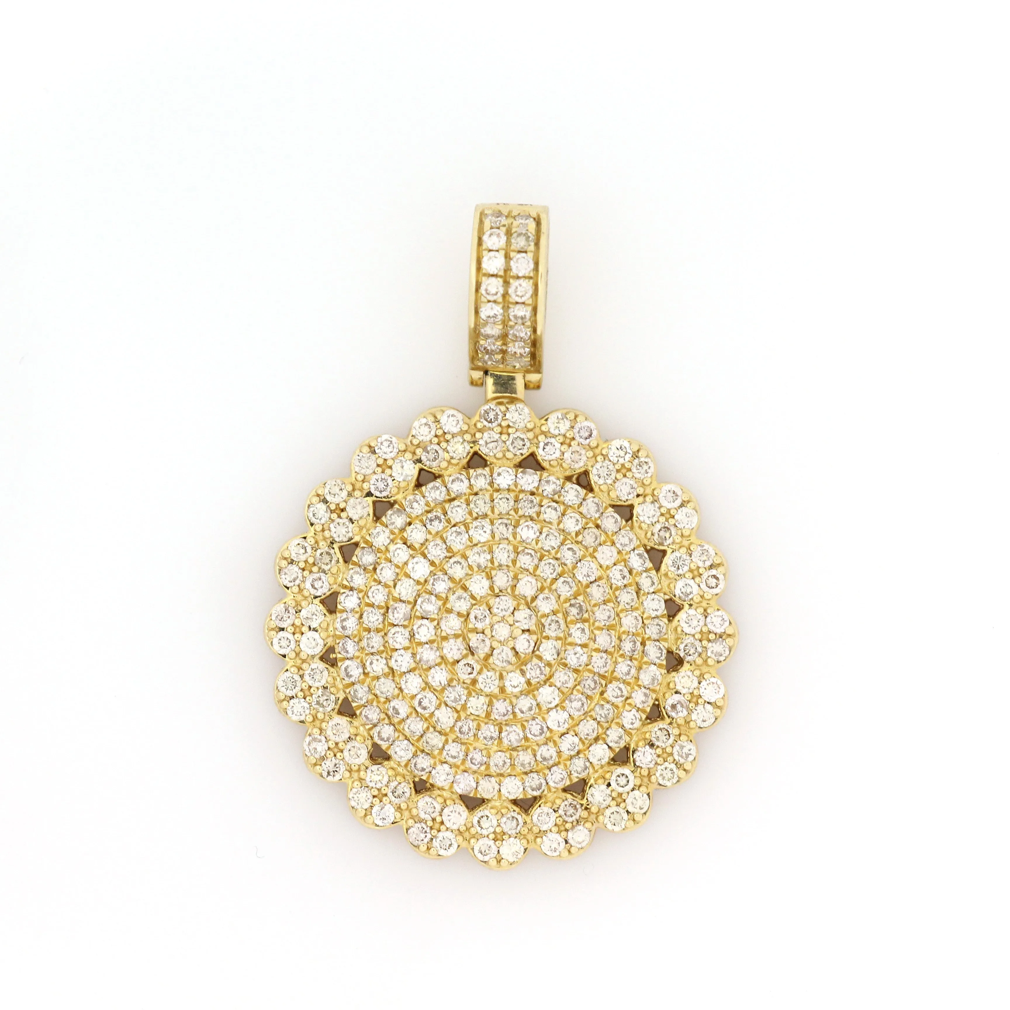 14K Yellow Gold Medallion Pendant 2.5 Ctw