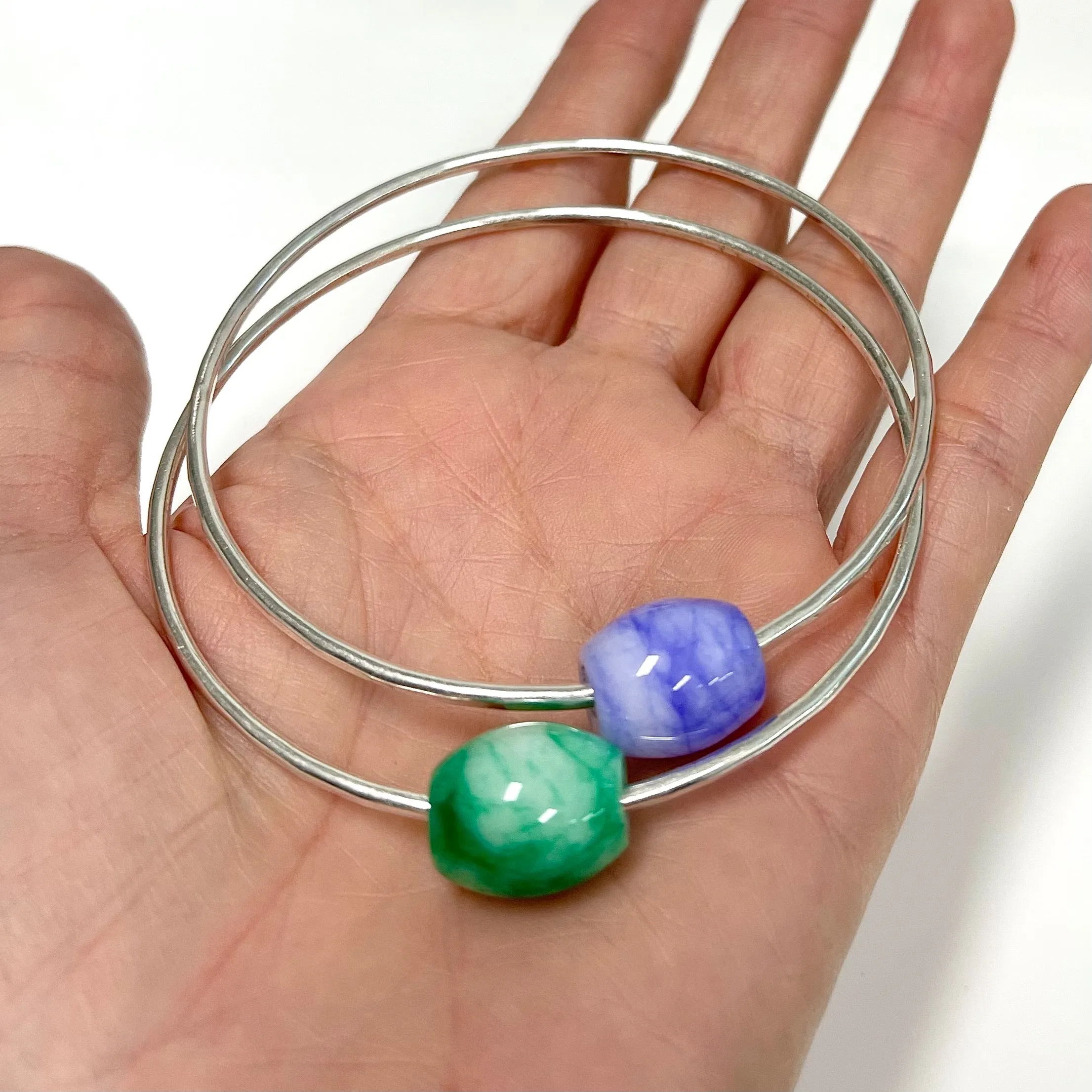 Bangle KEIKE - smooth jade bead (B404)