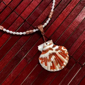 Elegant Beaded Pearl Necklace with Unique Shell Pendant