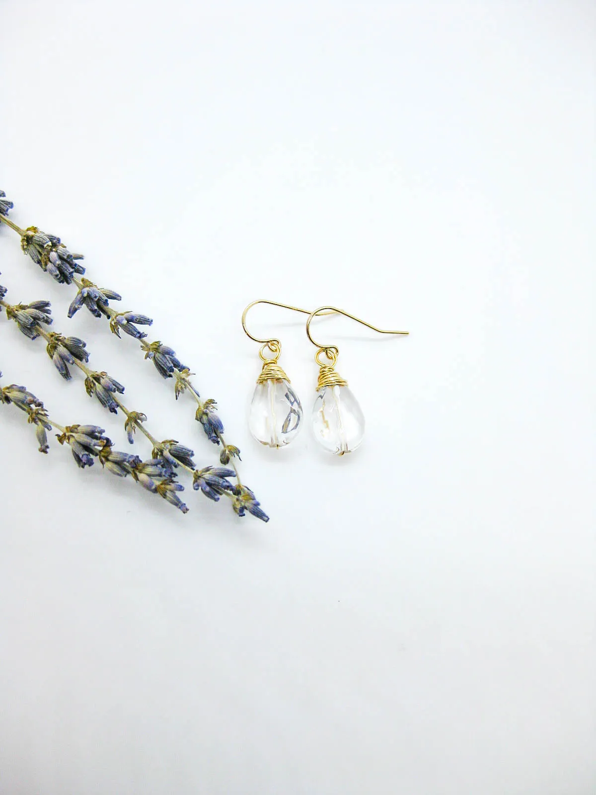 Chamomile: Quartz Earrings - e676