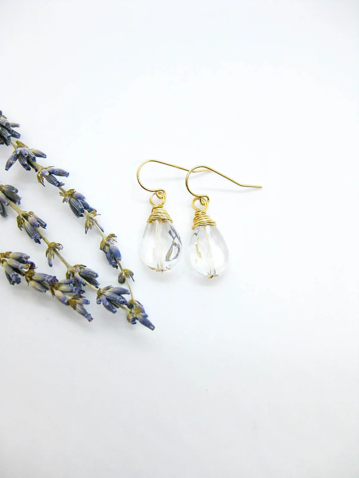 Chamomile: Quartz Earrings - e676