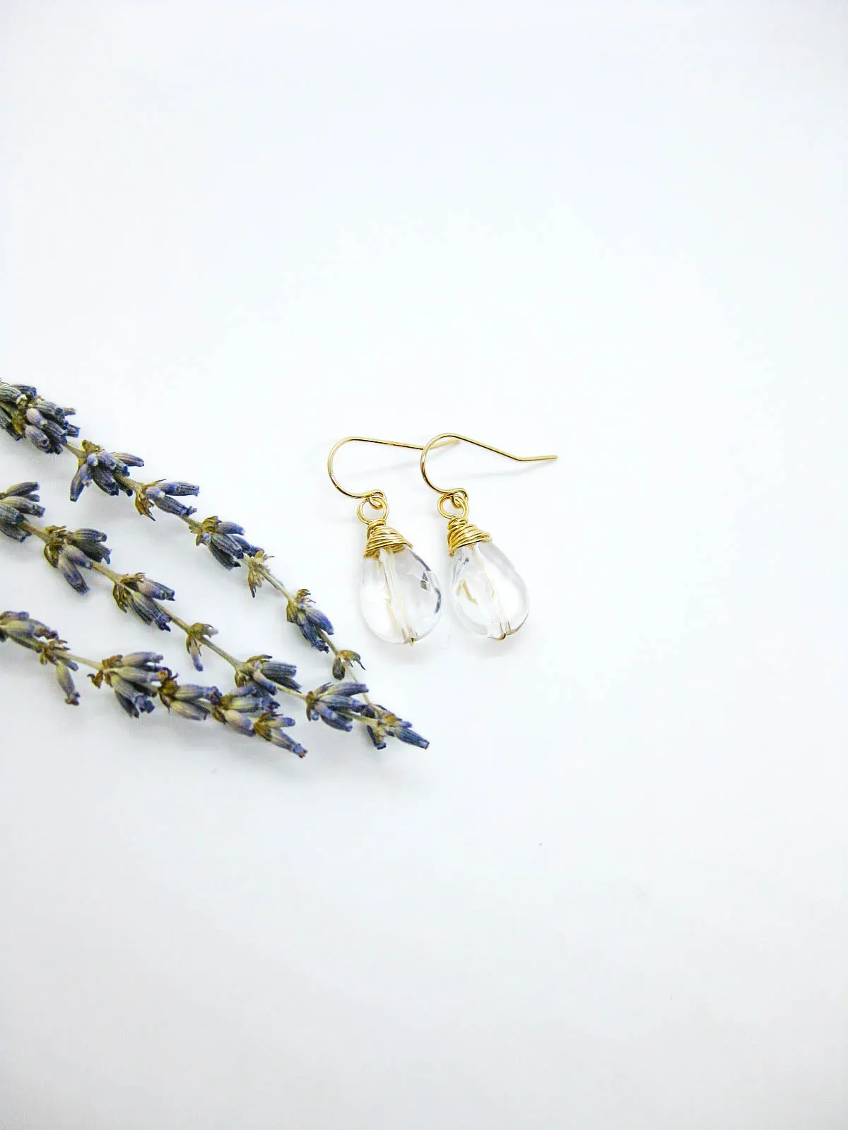 Chamomile: Quartz Earrings - e676