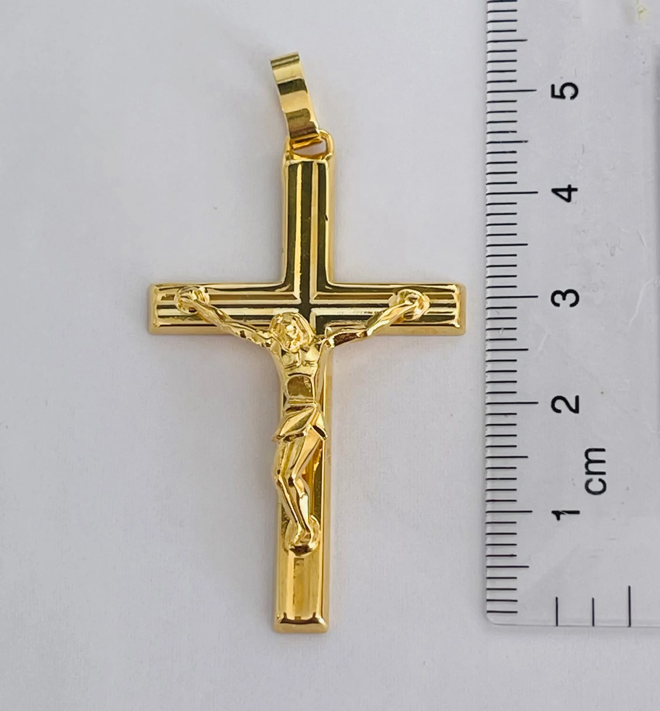 Cross pendant