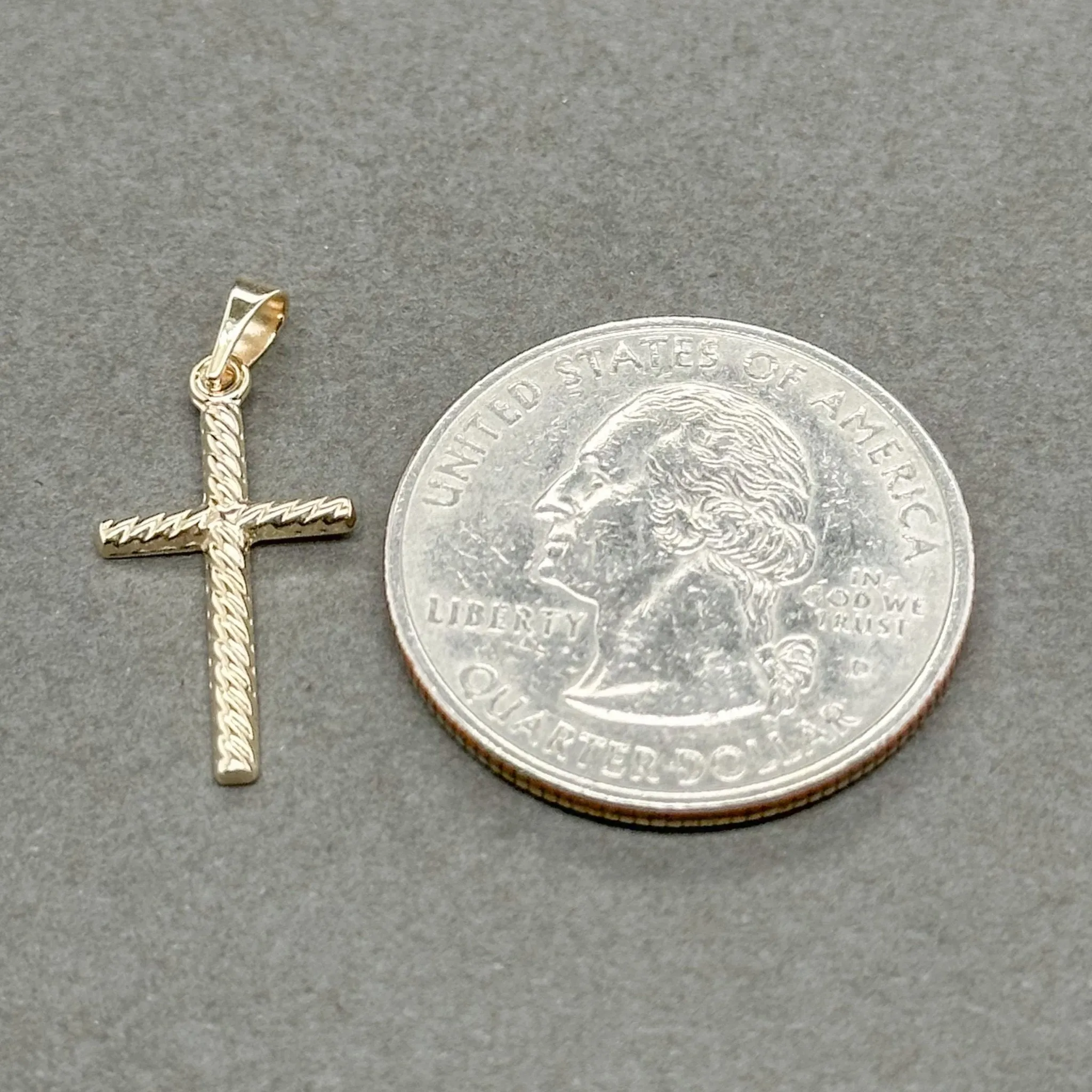 Estate 14K Y Gold 24.30mm Cable Cross Pendant