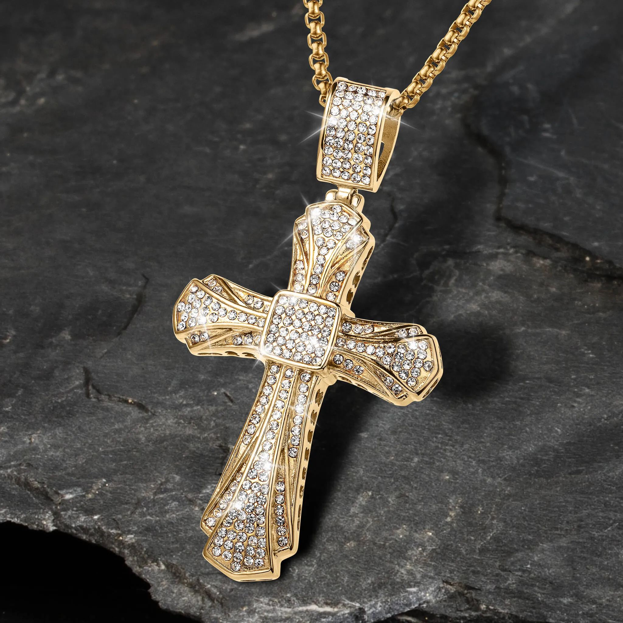 Grande Cross Pendant