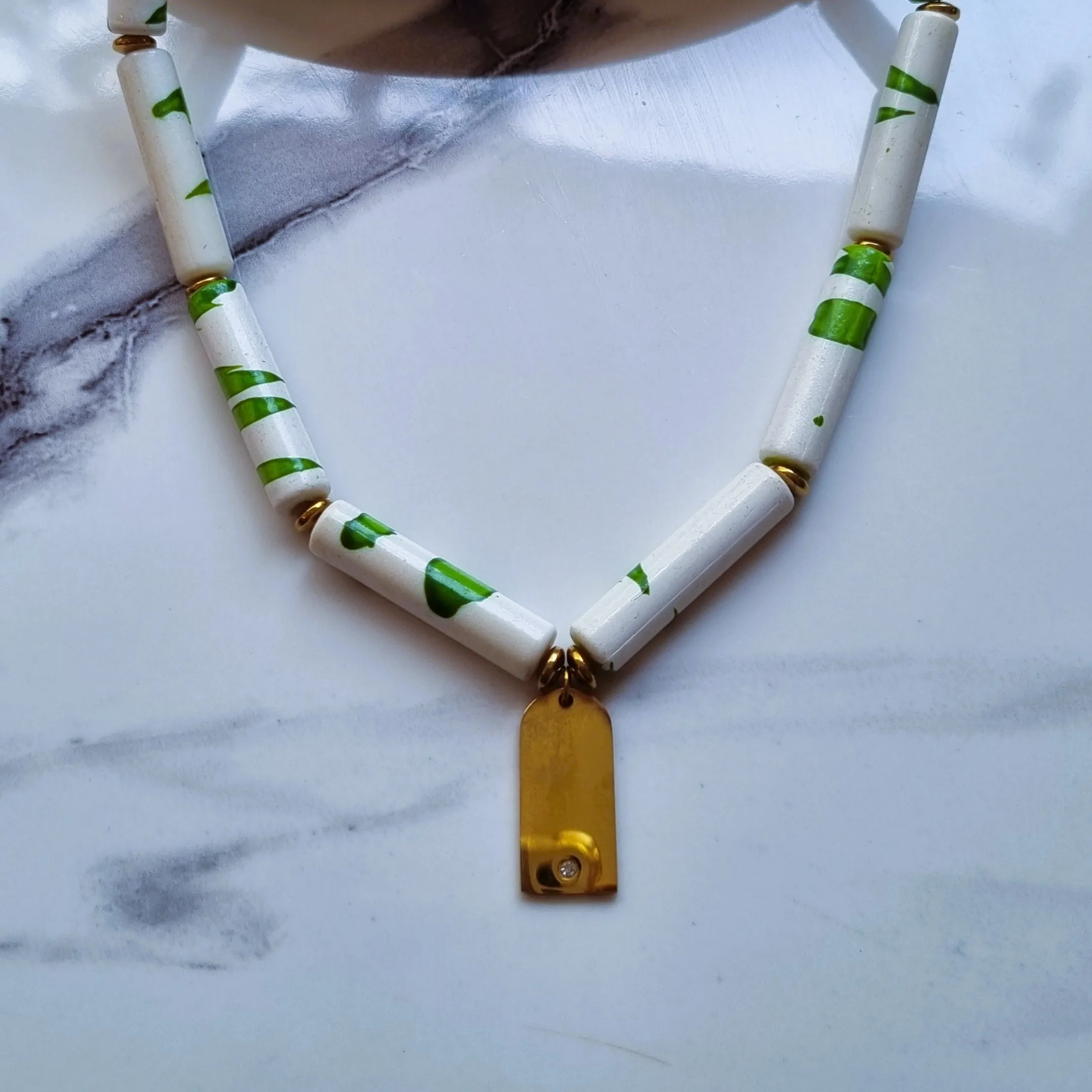 Greenn'white necklace