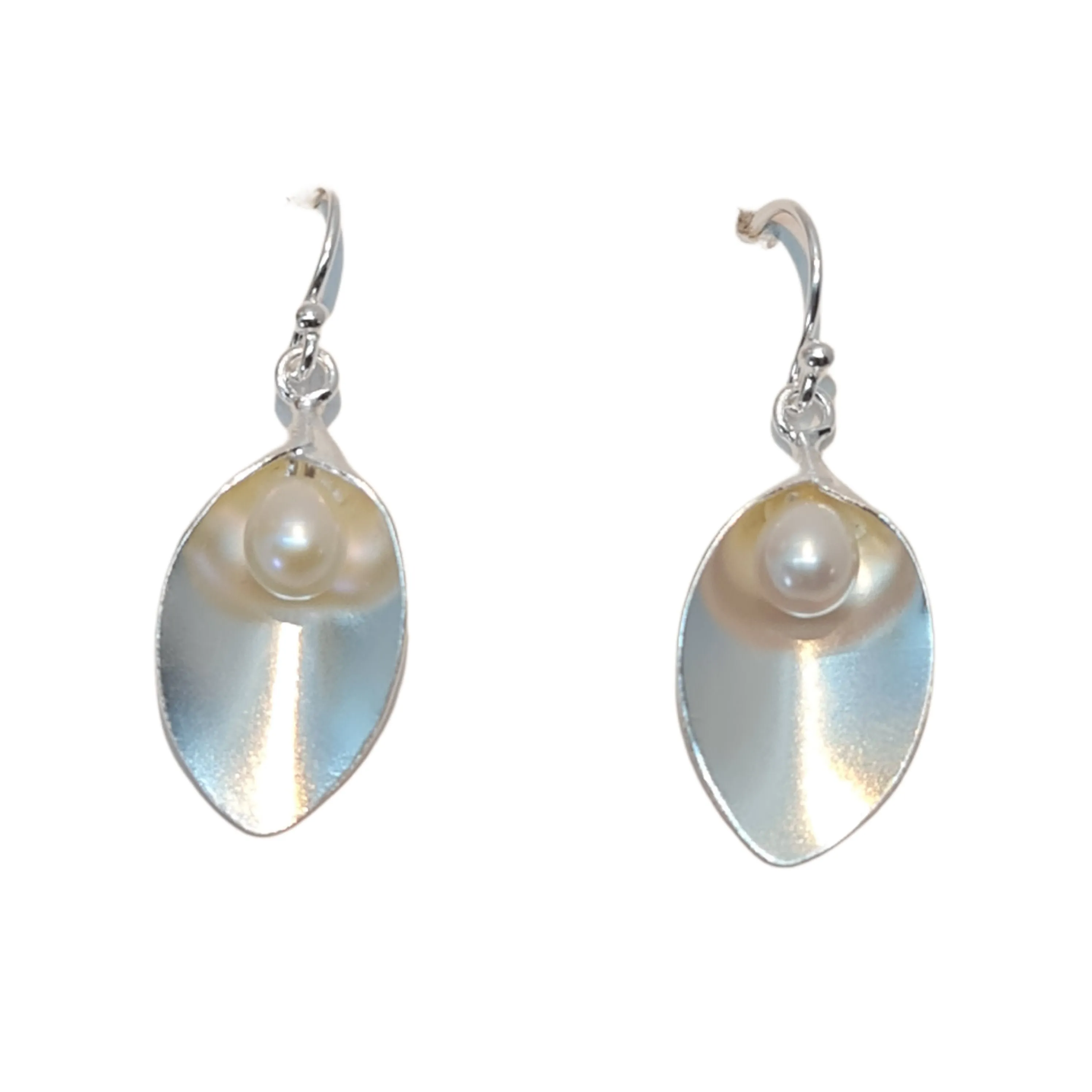 Lili Freshwater Pearl drop earrings