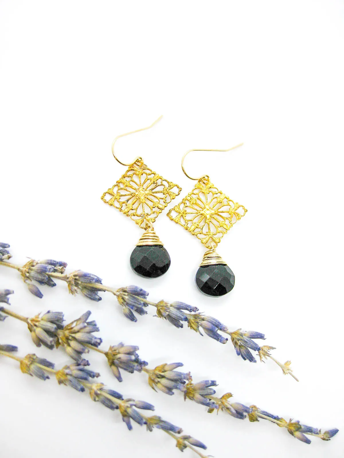 Lotus: Onyx Earrings - e711