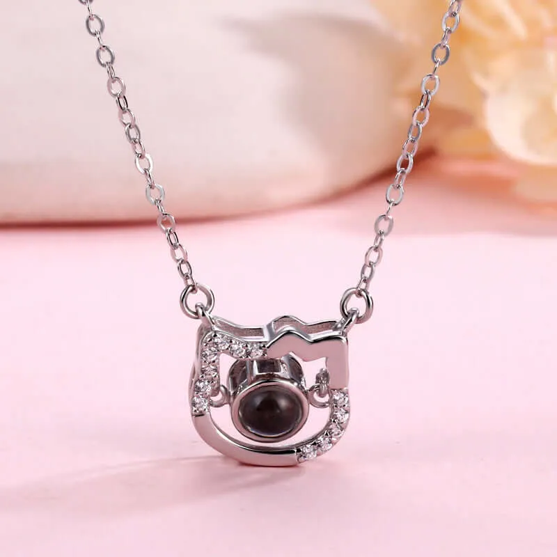 Lovely Kitty Cat Projection Necklace with Picture Inside