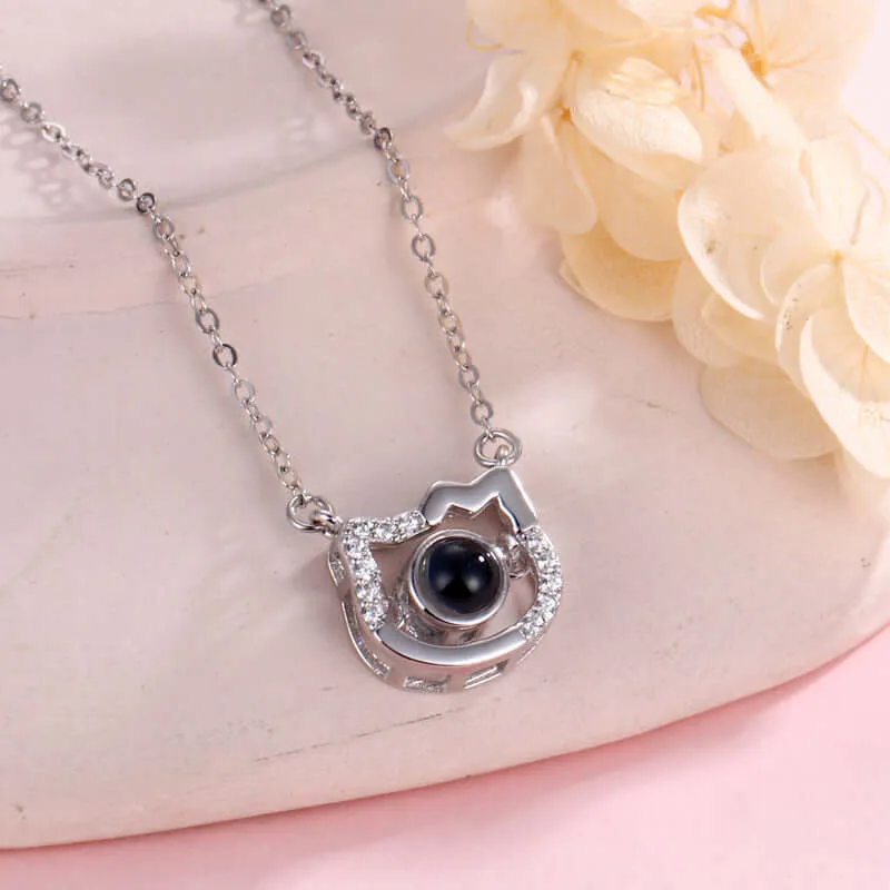 Lovely Kitty Cat Projection Necklace with Picture Inside