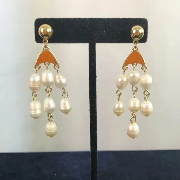 Pearl Dangle Earrings