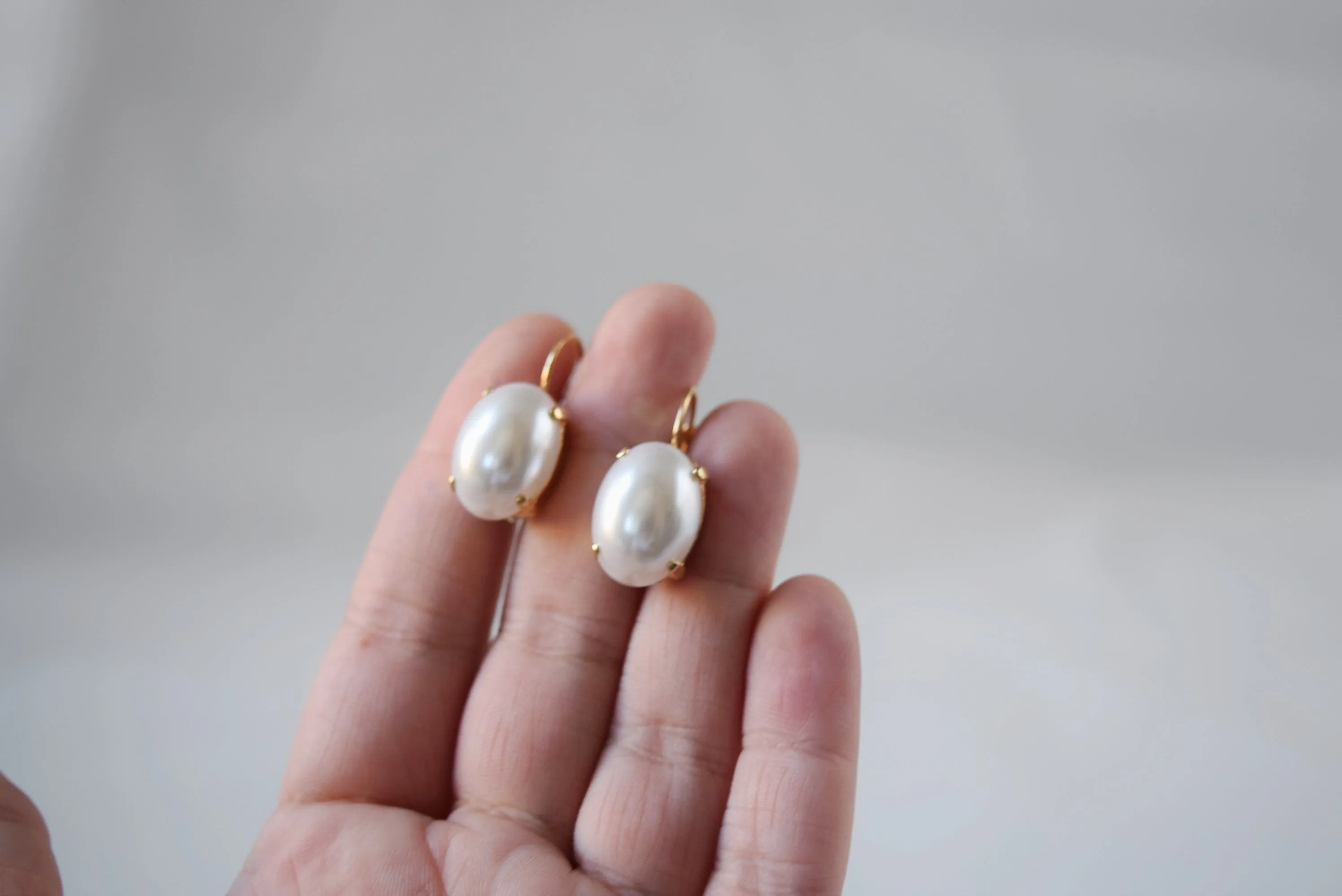 Pearl Earrings - Simple Large Oval