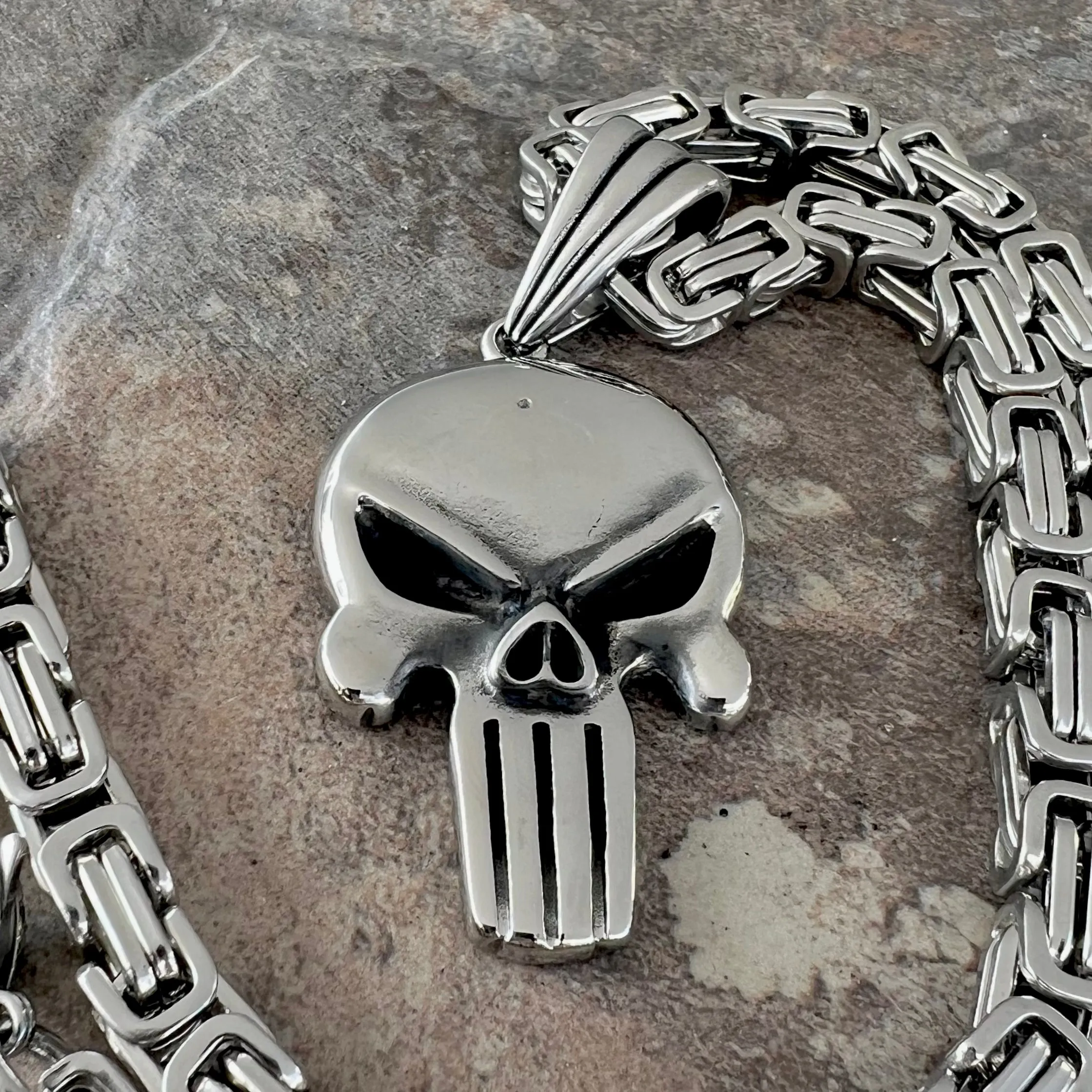 Skull Polished Pendant - Necklace (468)