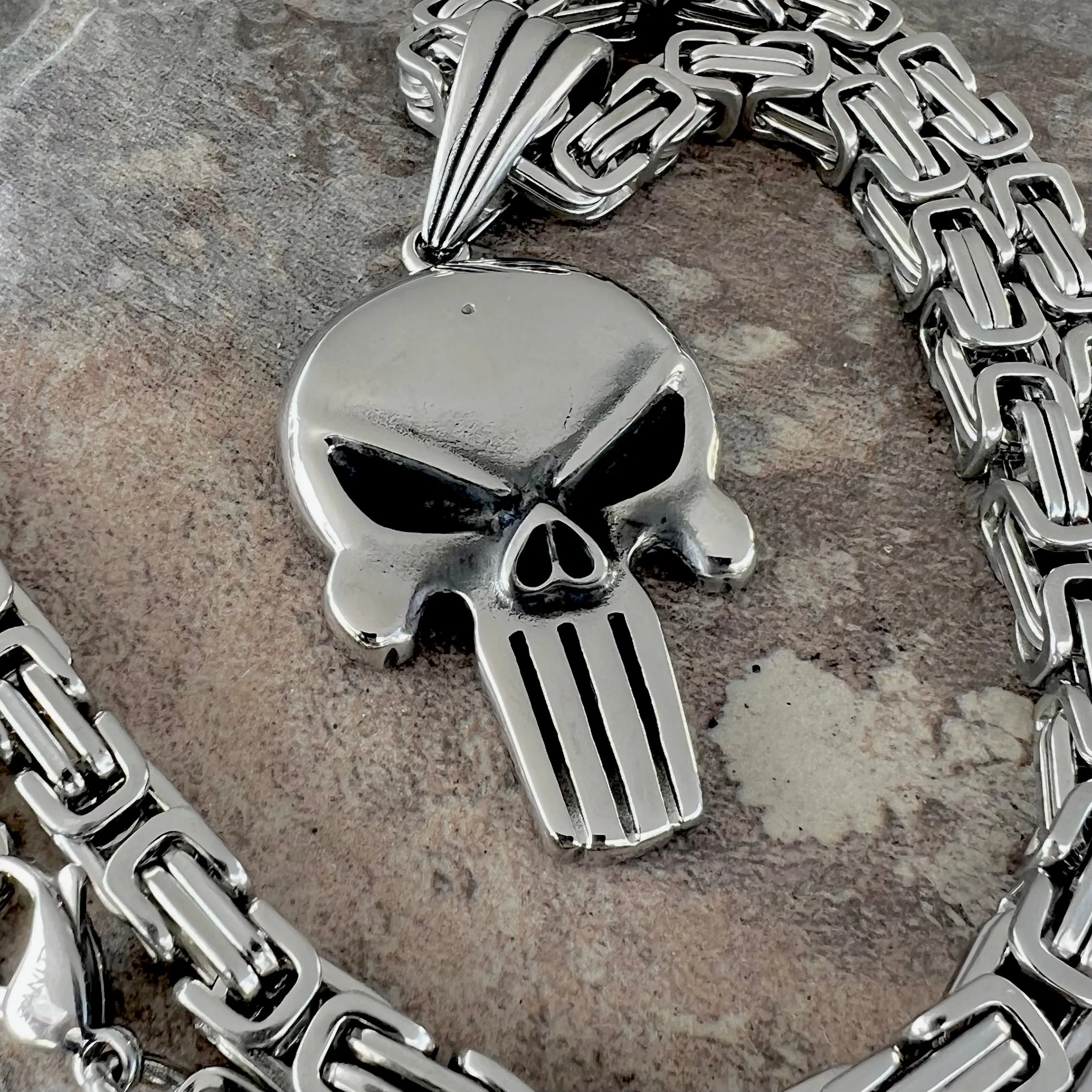 Skull Polished Pendant - Necklace (468)