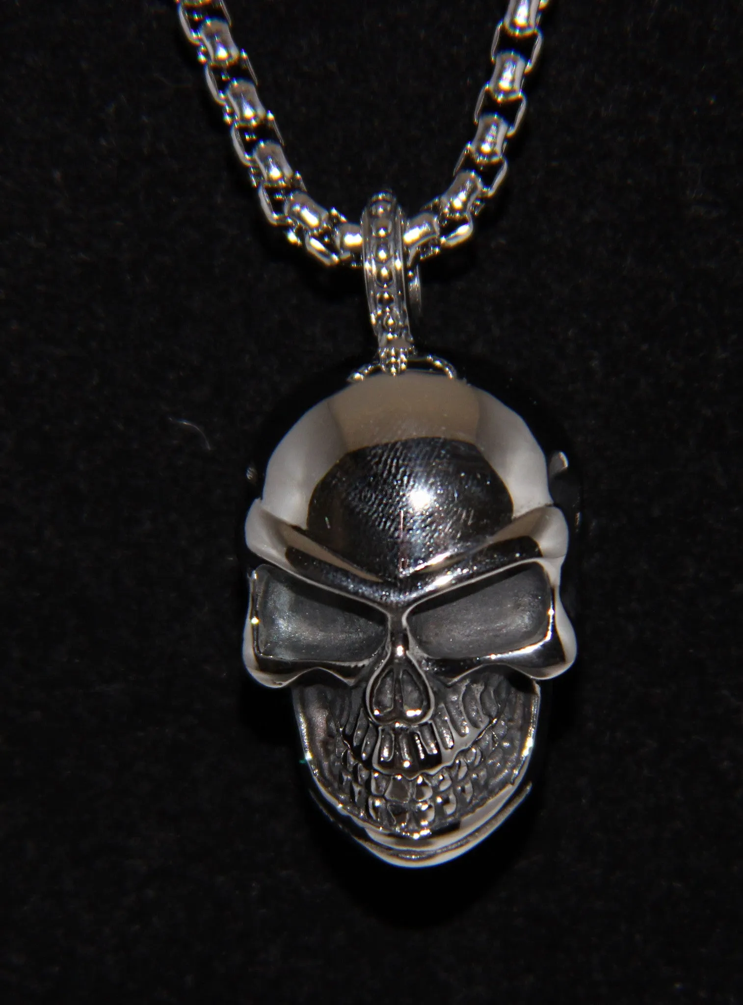 Stainless Steel Small Skull Pendant- UDINC0480