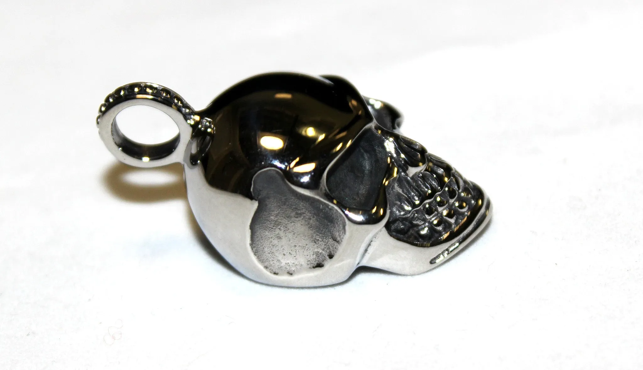 Stainless Steel Small Skull Pendant- UDINC0480