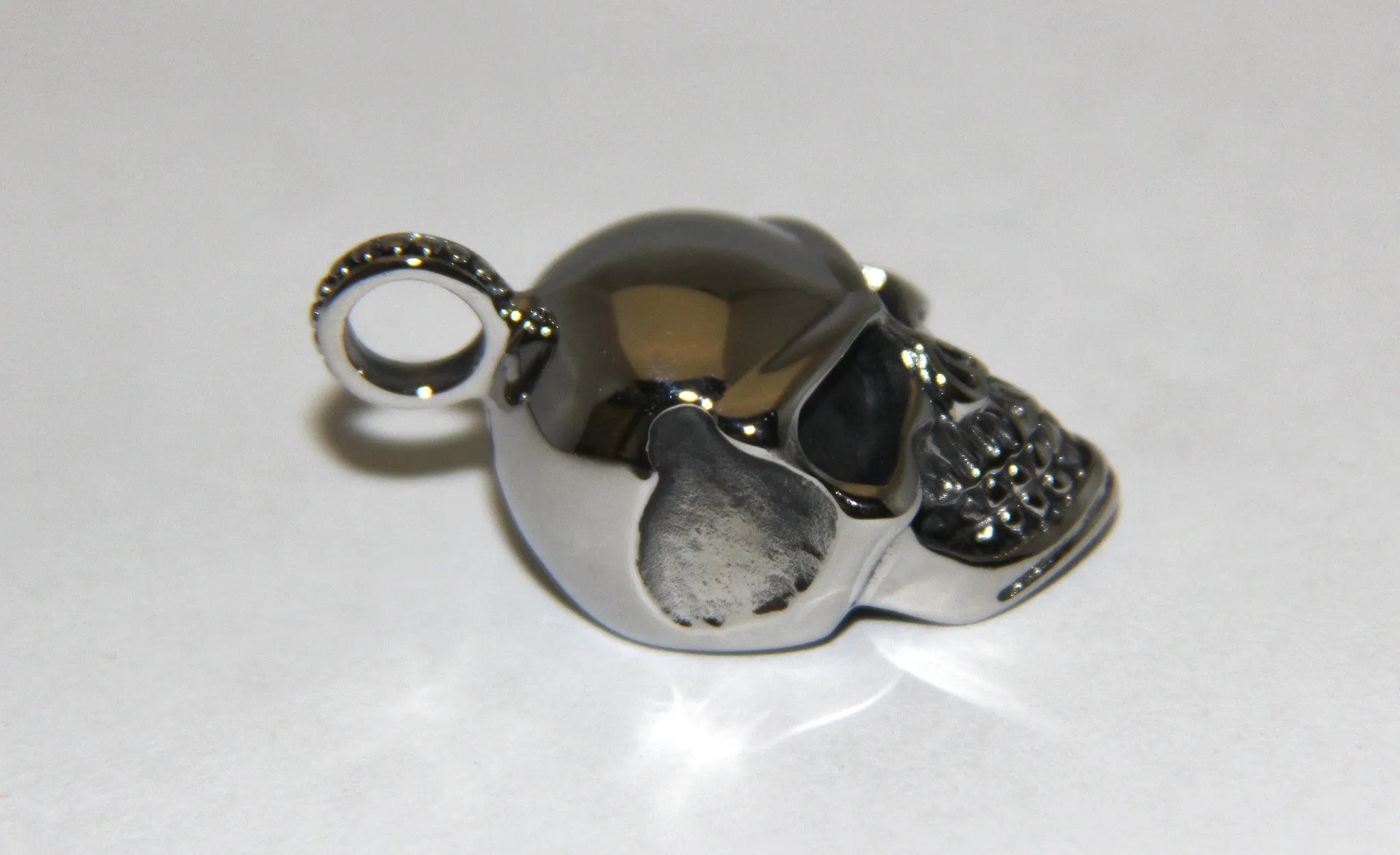 Stainless Steel Small Skull Pendant- UDINC0480