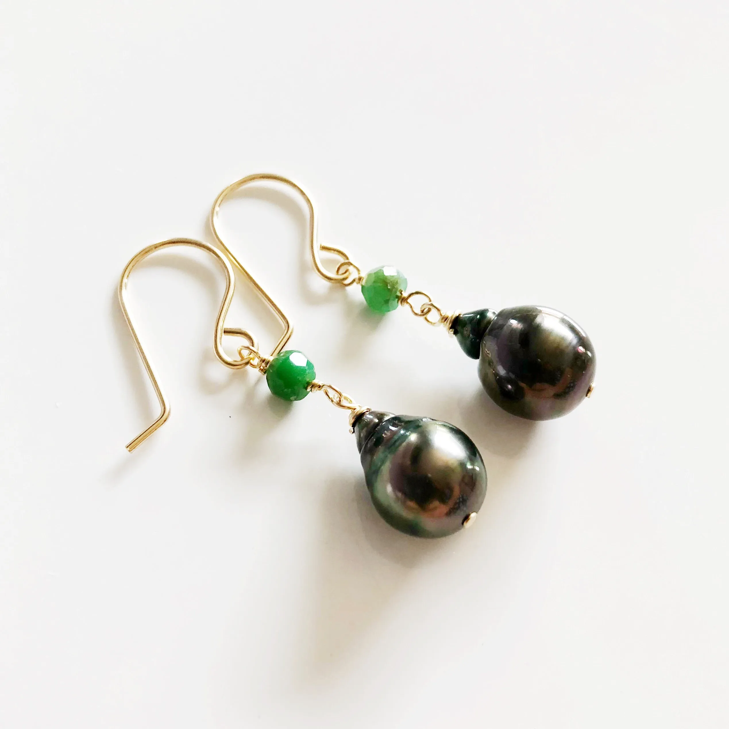 Tahitian pearl dangle - emerald (E490)