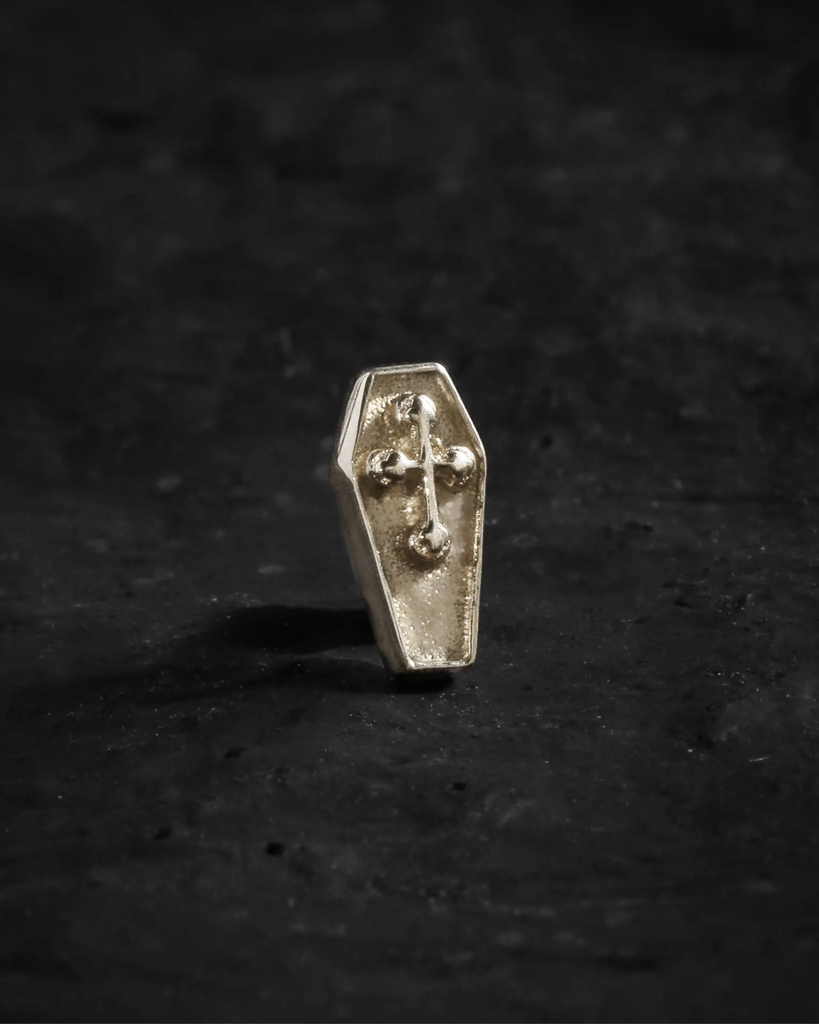 Tomb Threadless End (14K Gold)