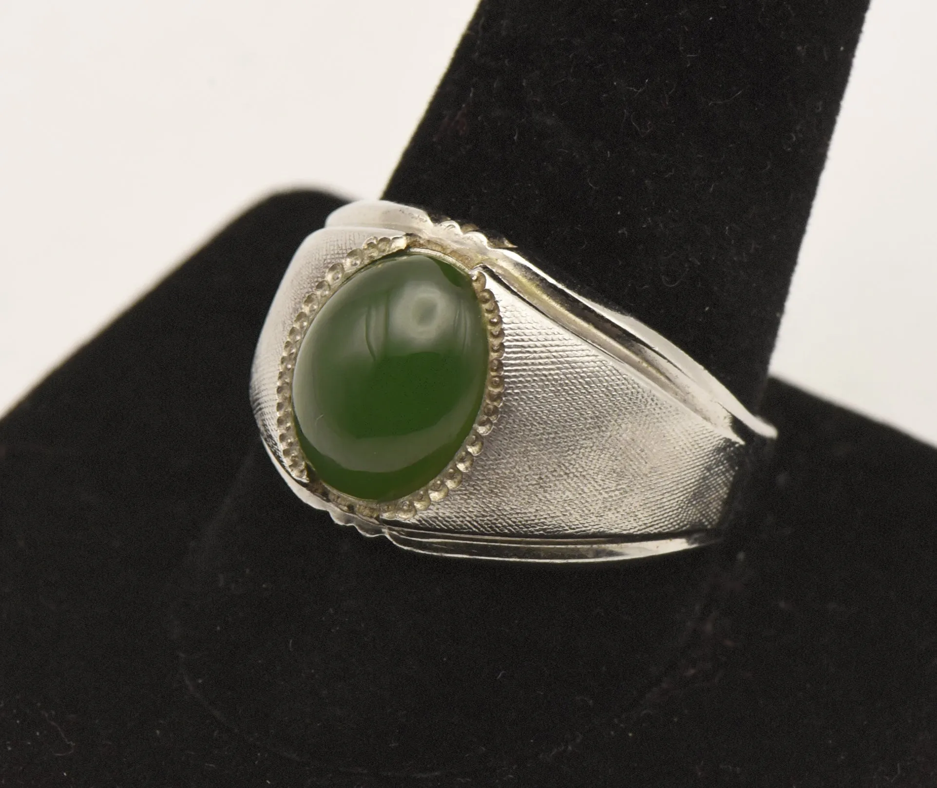 Vintage Jade Sterling Silver Ring - Size 11.25