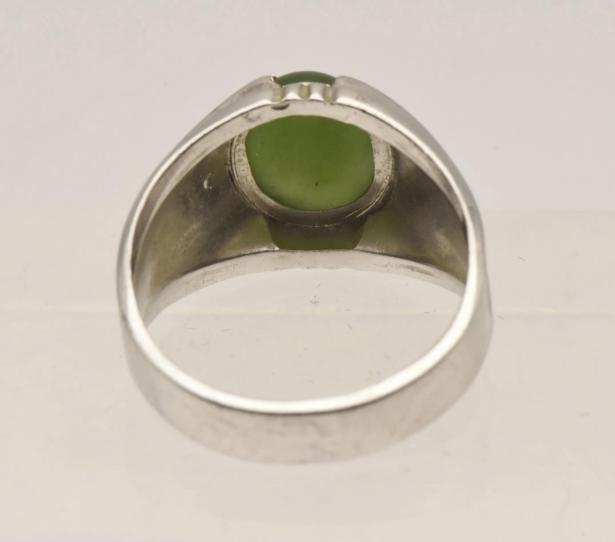 Vintage Jade Sterling Silver Ring - Size 11.25